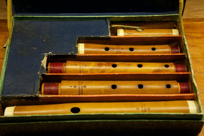 box (4)