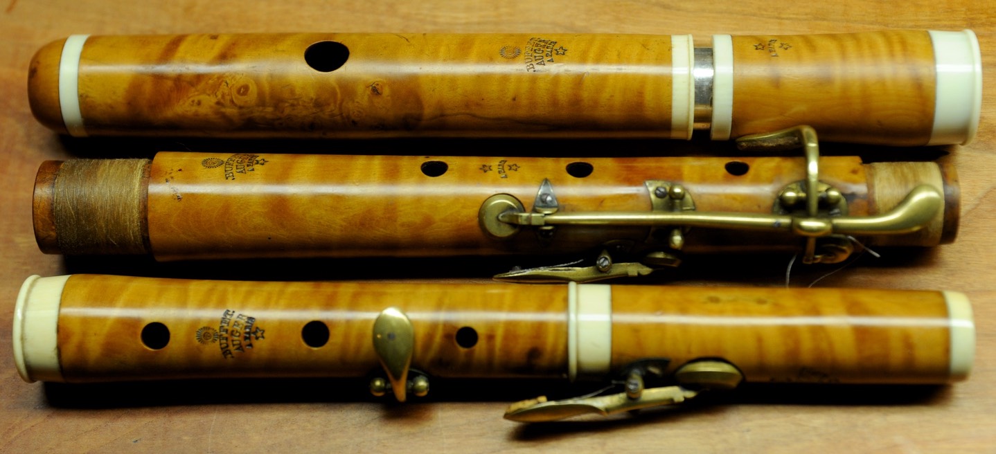 Buffet Auger 1.jpg